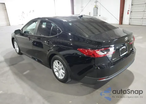 2025 Toyota Camry Le z USA, uszkodzony, nr VIN 4T1DAACK8SU640871